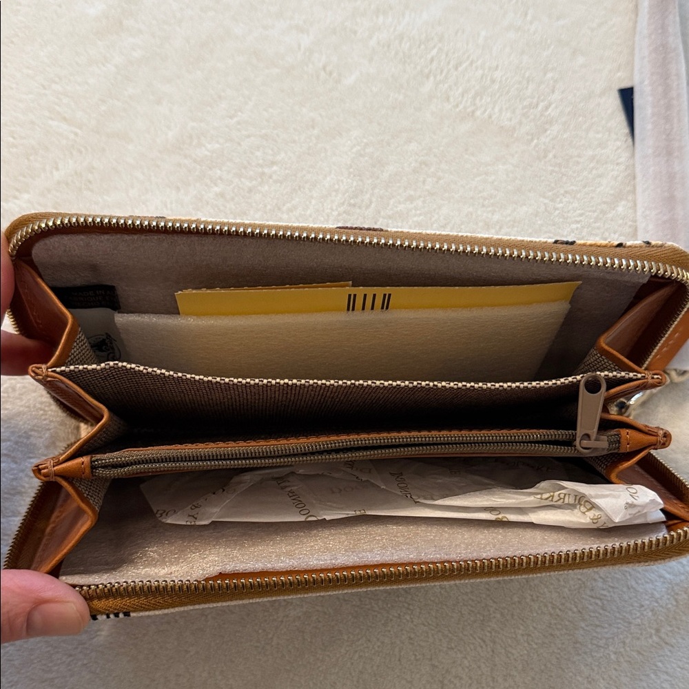 Dooney & Bourke Disney Mickey animal print wallet/ small purse. - Picture 3 of 3